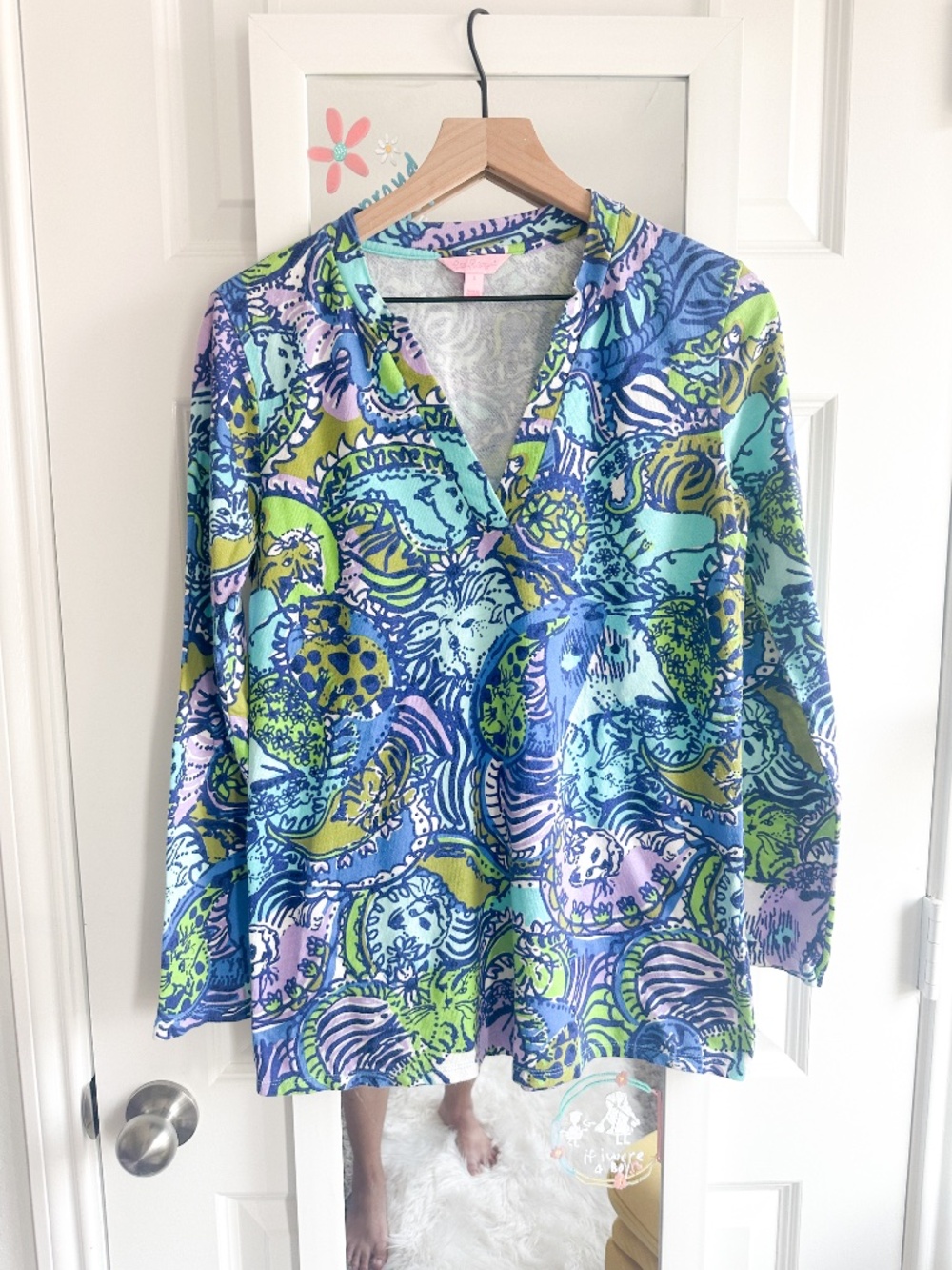 Lilly Pulitzer Size S V-Neck Long Sleeve Animal Cats Print Top Blouse